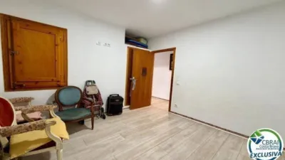Apartment on Avinguda de Rhode photo 9