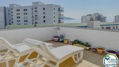Apartment in Carrer de la Punta del Llevant photo 2