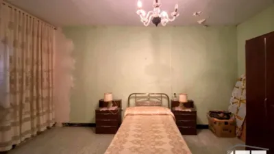 Chalet en venta en Alagón, Alagón de 90.000 €
