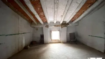 Chalet en venta en Alagón, Alagón de 90.000 €