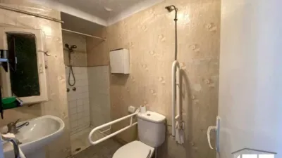 Chalet en venta en Alagón, Alagón de 90.000 €