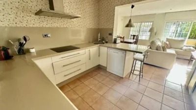 Casa – San Fulgencio, Urbanización La Escuera - Més