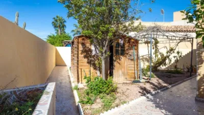 House on Carrer Acebo photo 19