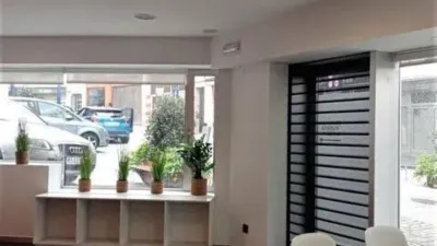 Local comercial en venta en Culleredo - Más