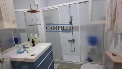 House for sale in Adra, Cercado area. 110m2 of surface area distributed as follows: ground floor: living room, separate kitchen, lounge/dining room, 1 bathroom and 4 bedrooms. First floor: 1 bedroom, terrace and laundry room. South-north orientation, entrance from two streets. photo 5