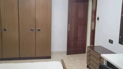 Habitación en alquiler en Joc de La Bola-Camps D'Esports, Joc de la Bola-Camps d'Esports (Lleida Capital) de 260 €<span>/mes</span>