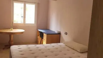 Habitación en alquiler en Joc de La Bola-Camps D'Esports, Joc de la Bola-Camps d'Esports (Lleida Capital) de 260 €<span>/mes</span>