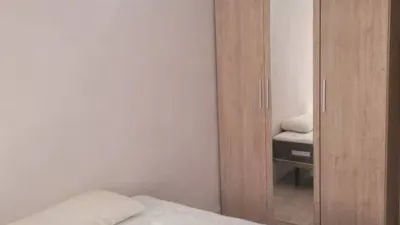 Habitación en alquiler en Joc de La Bola-Camps D'Esports, Joc de la Bola-Camps d'Esports (Lleida Capital) de 260 €<span>/mes</span>