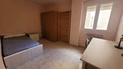 Habitación en alquiler en Joc de La Bola-Camps D'Esports, Joc de la Bola-Camps d'Esports (Lleida Capital) de 260 €<span>/mes</span>