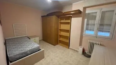 Habitación en alquiler en Joc de La Bola-Camps D'Esports, Joc de la Bola-Camps d'Esports (Lleida Capital) de 260 €<span>/mes</span>