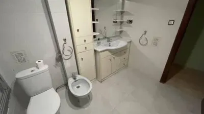 Habitación en alquiler en Joc de La Bola-Camps D'Esports, Joc de la Bola-Camps d'Esports (Lleida Capital) de 260 €<span>/mes</span>