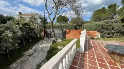 Chalet en Valdemorillo photo 3