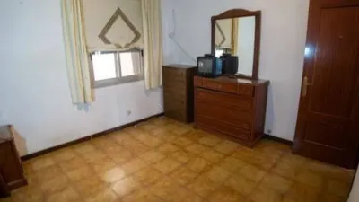 Apartment in Onil photo 4