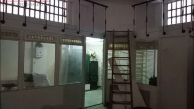 Local comercial en venta en Porta Nova – pohled 4
