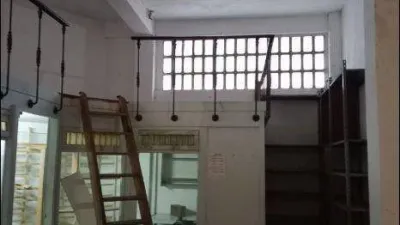 Local comercial en venta en Porta Nova – pohled 5