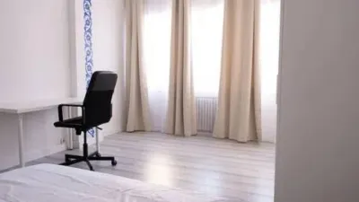 Habitación en alquiler en Príncep de Viana-Clot, Príncep de Viana-Clot (Lleida Capital) de 350 €<span>/mes</span>