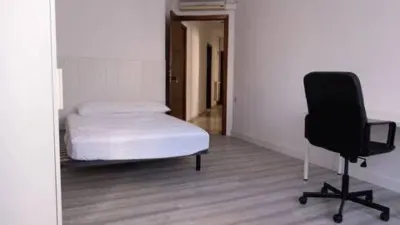 Habitación en alquiler en Príncep de Viana-Clot, Príncep de Viana-Clot (Lleida Capital) de 350 €<span>/mes</span>