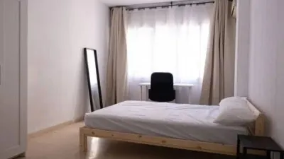 Habitación en alquiler en Príncep de Viana-Clot, Príncep de Viana-Clot (Lleida Capital) de 350 €<span>/mes</span>