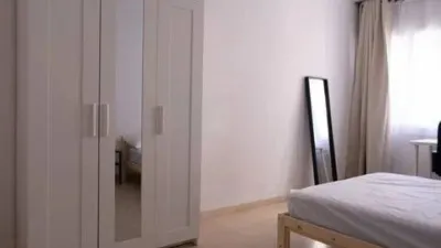 Habitación en alquiler en Príncep de Viana-Clot, Príncep de Viana-Clot (Lleida Capital) de 350 €<span>/mes</span>