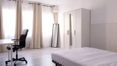 Habitación en alquiler en Príncep de Viana-Clot, Príncep de Viana-Clot (Lleida Capital) de 350 €<span>/mes</span>