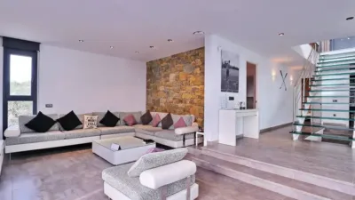 Chalet in Palau-Saverdera photo 4