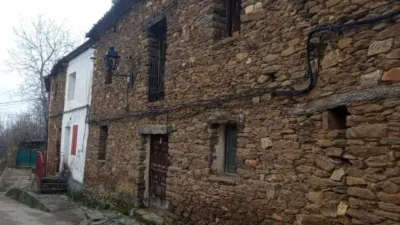 Casa adosada en Gascueña de Bornova photo 3