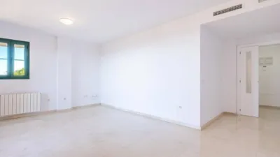 Apartment in Carrer Viena photo 4