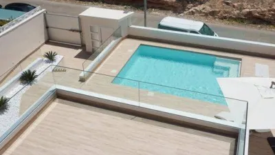 Casa – Orihuela, Mil Palmeras - Més
