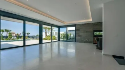 Villa in Golf Bahía Urbanization photo 16