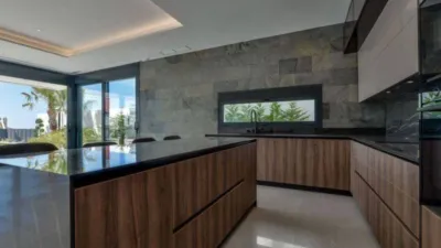 Villa in Golf Bahía Urbanization photo 6