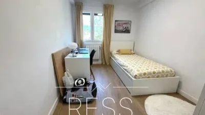 Piso en alquiler en Intxaurrondo, Intxaurrondo (San Sebastián - Donostia) de 1.300 €<span>/mes</span>