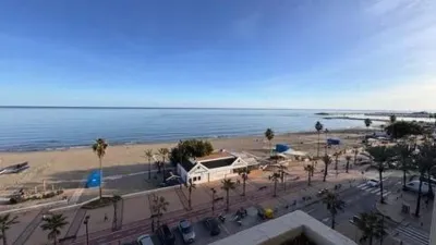 Piso en alquiler en Paseo Marítimo Rey de España, cerca de Calle del Poeta Salvador Rueda, Playa de Los Boliches (Fuengirola) de 1.700 €<span>/mes</span>