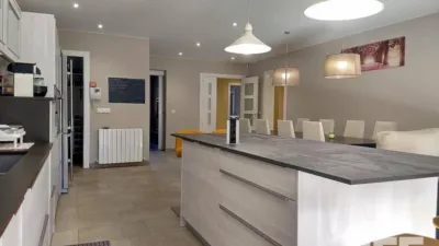 Chalet en venta en Alagón, Alagón de 445.000 €