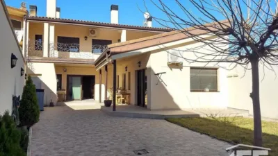 Chalet en venta en Alagón, Alagón de 445.000 €