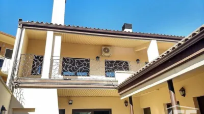 Chalet en venta en Alagón, Alagón de 445.000 €
