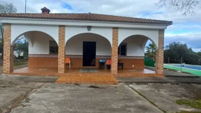 Chalet for sale in Castilblanco de los Arroyos photo 4