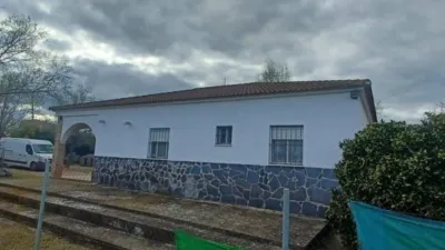 Chalet for sale in Castilblanco de los Arroyos photo 7