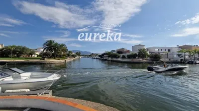 Apartment in Empuriabrava photo 26