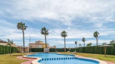 Bungalow for sale on Carrer José Lorca García photo 2