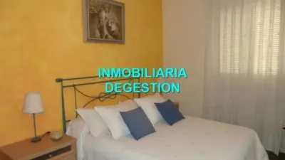 Chalet in Linares photo 18
