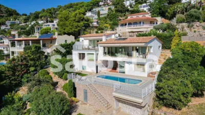 Villa in Mont-Ferrant-Sant Joan photo 3