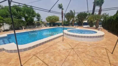 House in Cementerio Neighborhood photo 4