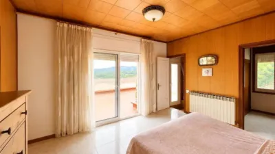Chalet in Torrelles de Llobregat photo 17