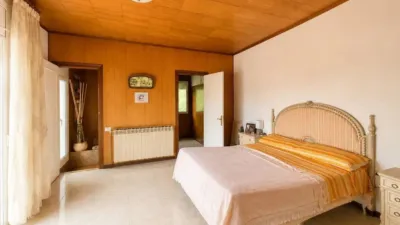 Chalet in Torrelles de Llobregat photo 21