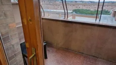 Habitación en alquiler en Joc de La Bola-Camps D'Esports, Joc de la Bola-Camps d'Esports (Lleida Capital) de 300 €<span>/mes</span>