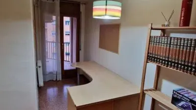 Habitación en alquiler en Joc de La Bola-Camps D'Esports, Joc de la Bola-Camps d'Esports (Lleida Capital) de 300 €<span>/mes</span>