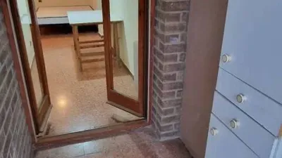 Habitación en alquiler en Joc de La Bola-Camps D'Esports, Joc de la Bola-Camps d'Esports (Lleida Capital) de 300 €<span>/mes</span>