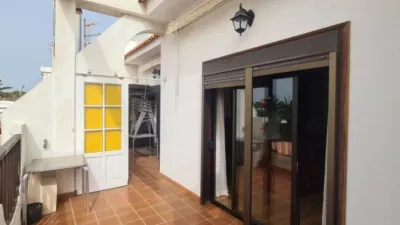 Piso en venta en Calle Olimpia, Costa del Silencio-Las Galletas (Arona) de 223.000 €