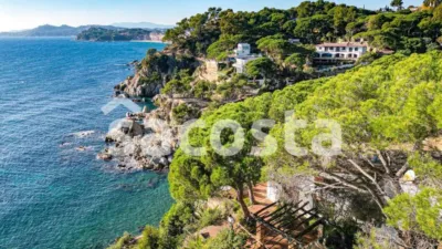 House in Canyelles-La Montgoda photo 4