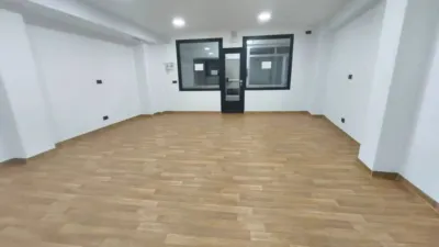 Local comercial en alquiler en Santiago de Compostela - Vista 2